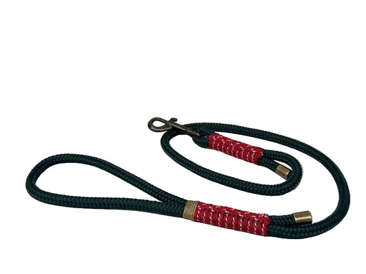 Guinzaglio Bosco Alpino elegante per ogni escursione un look unico. Disponibili altre varianti e colori abbinabili ai collari della linea stella il made in italy di ZekyShop