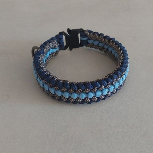 Collare isa blu artigianato italiano resistente elegante per passeggiate chic