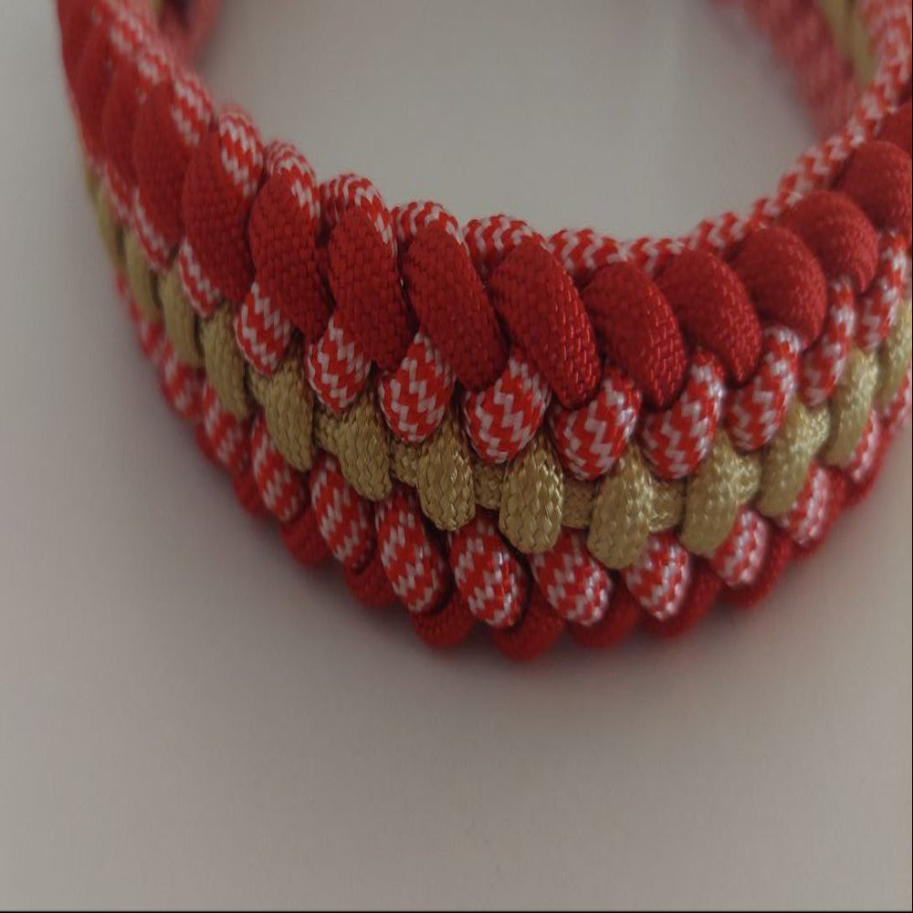 Collare Isa chic Natalizio made in Italy fatto a mano con bellissima decorazione Natalizia elegante, raffinato e alla moda, misure da 25 a 40 cm