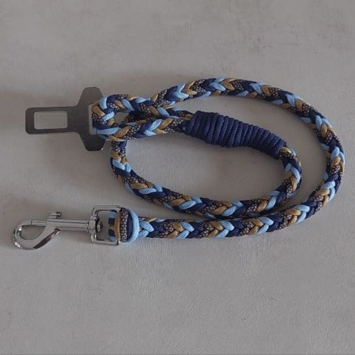 Guinzaglio auto bosco incantato blu by zekyshop realizzato in paracord colorato con moschettone in acciaio argentato e gancio per auto per la cintura di sicurezza