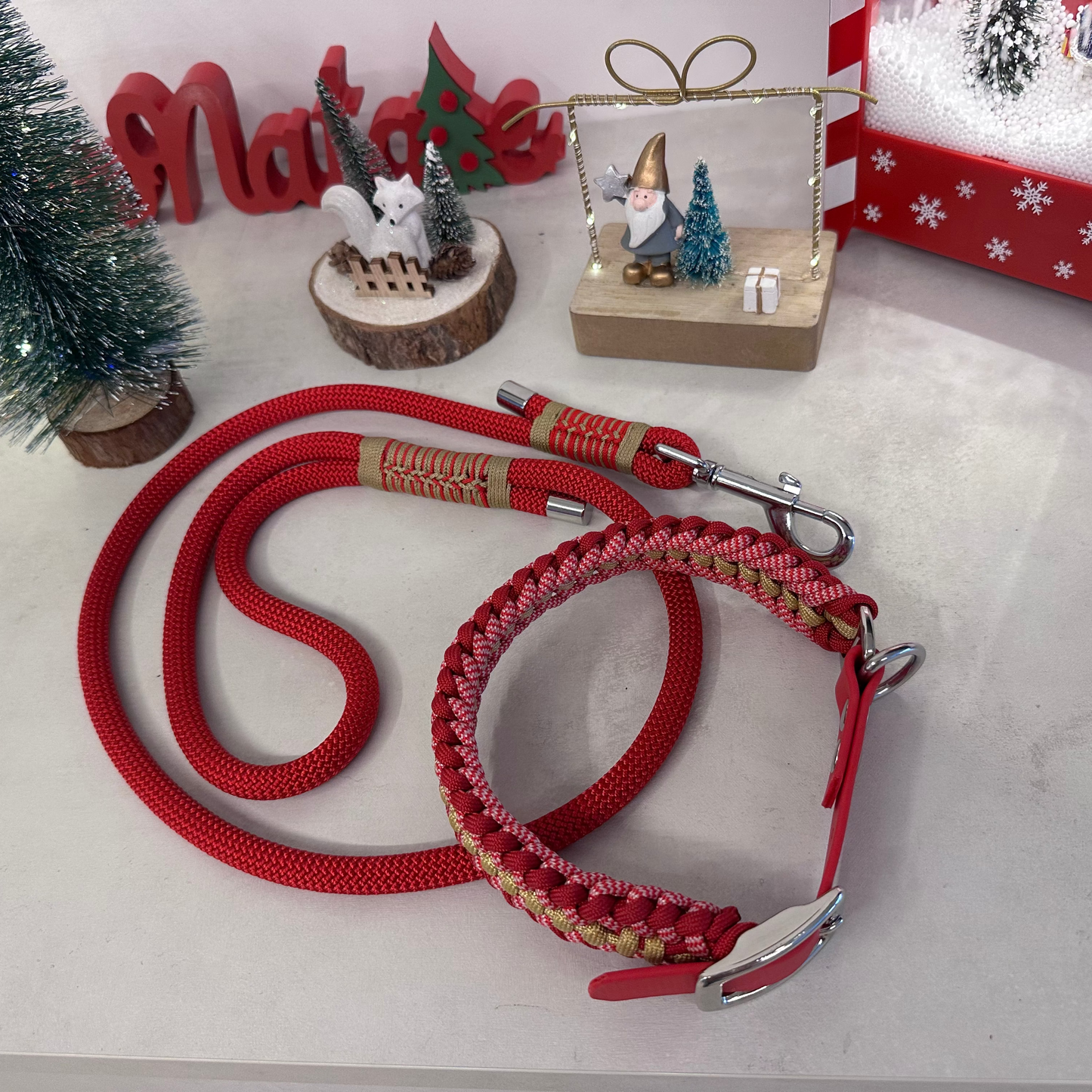 Collier Isa - Chic pour Noël pour chiens de petite et moyenne taille