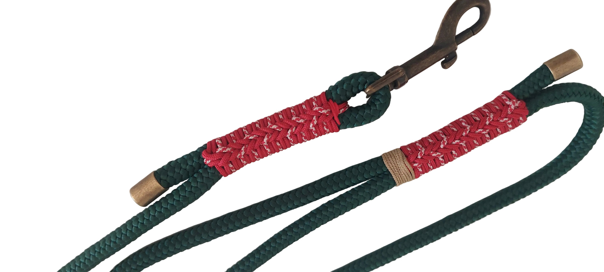 Particolare della decorazione del Guinzaglio Bosco Alpino Verde con decoro rosso bianco e oro