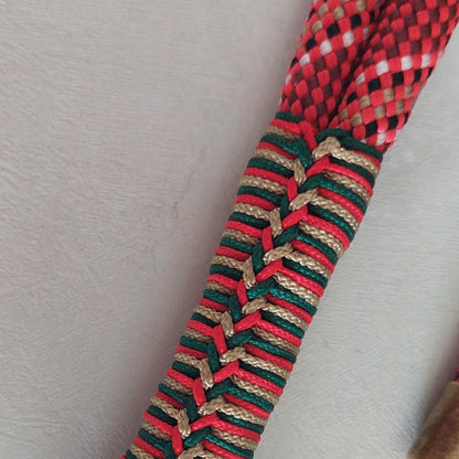 particolare della decorazione del guinzaglio Rudolph della linea stella di natale realizzata da zekyshop per esaltare la bellezza dei nostri amati cuccioli anche durante le festività natalizie.